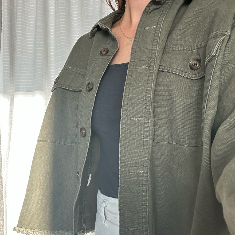 green with brown buttons jacket